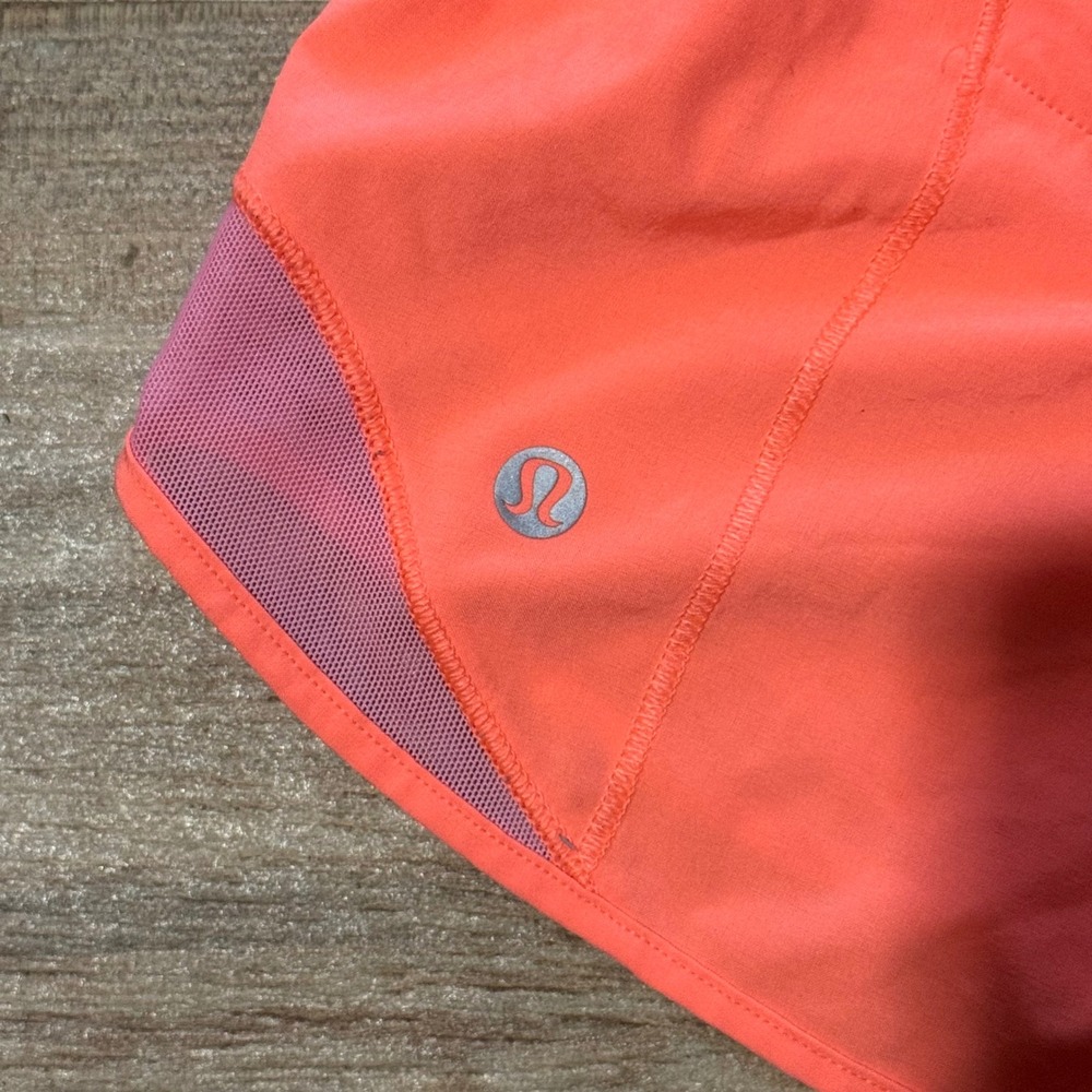 Lululemon Hotty Hot Low-Rise Lined Running Shorts Neon Orange Pink Size 8 - Picture 4 of 6